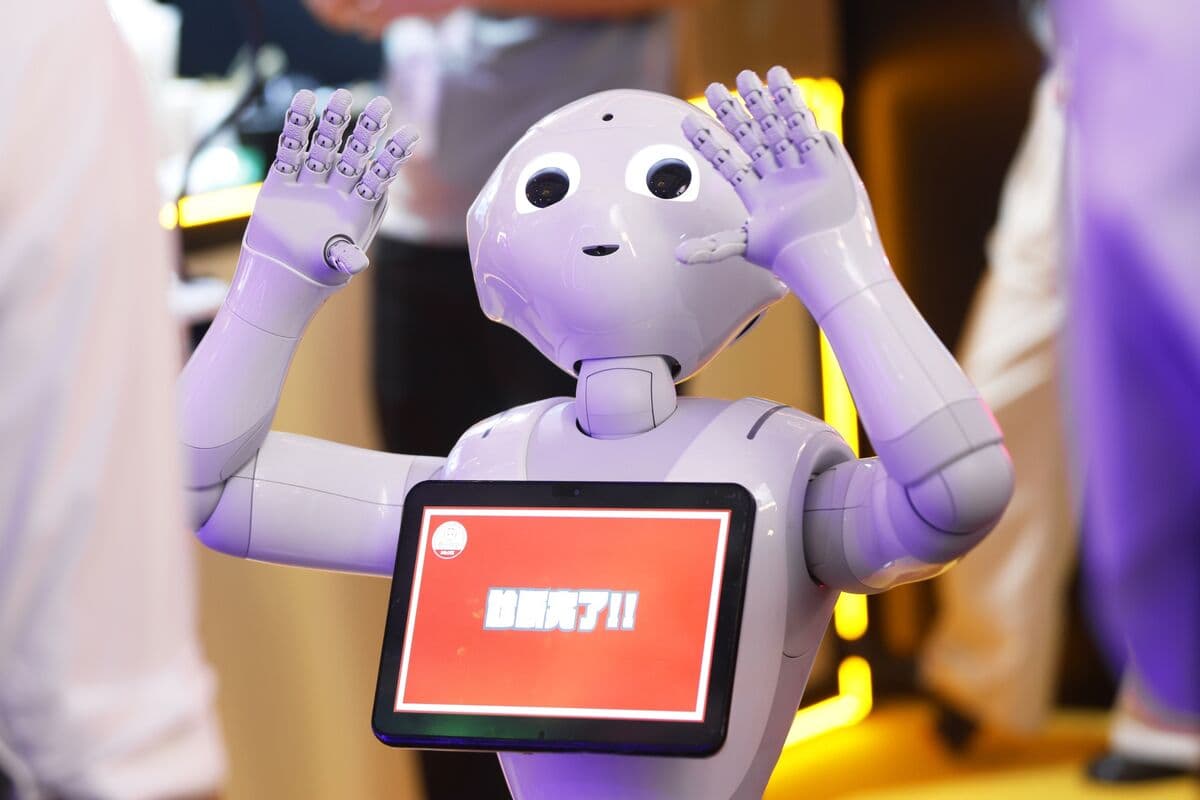 Banks Wrap Up Loan Backing SoftBank’s $5.4 Billion Robotics Bet