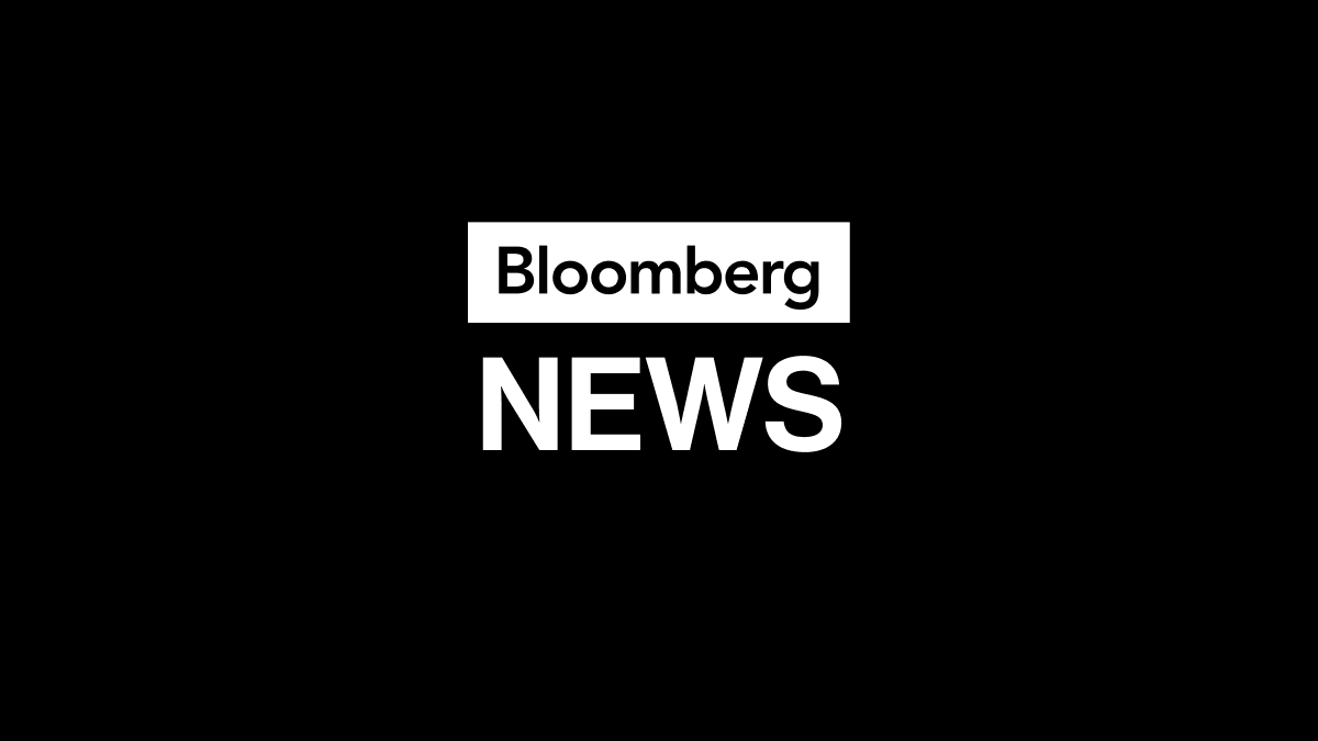 Dangote Reverts to Pricing Gasoline in Naira After Dollar Switch