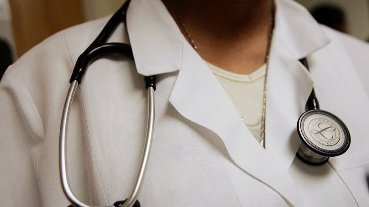 Spokane doctor loses license after hiring hitman to drug ex-wife, force her to sleep with him