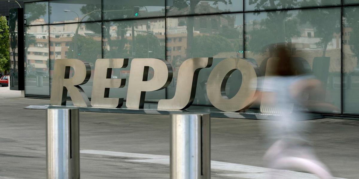 Repsol Sets Out Fresh $571 Million Buyback as Earnings Surge on Higher Crude Prices