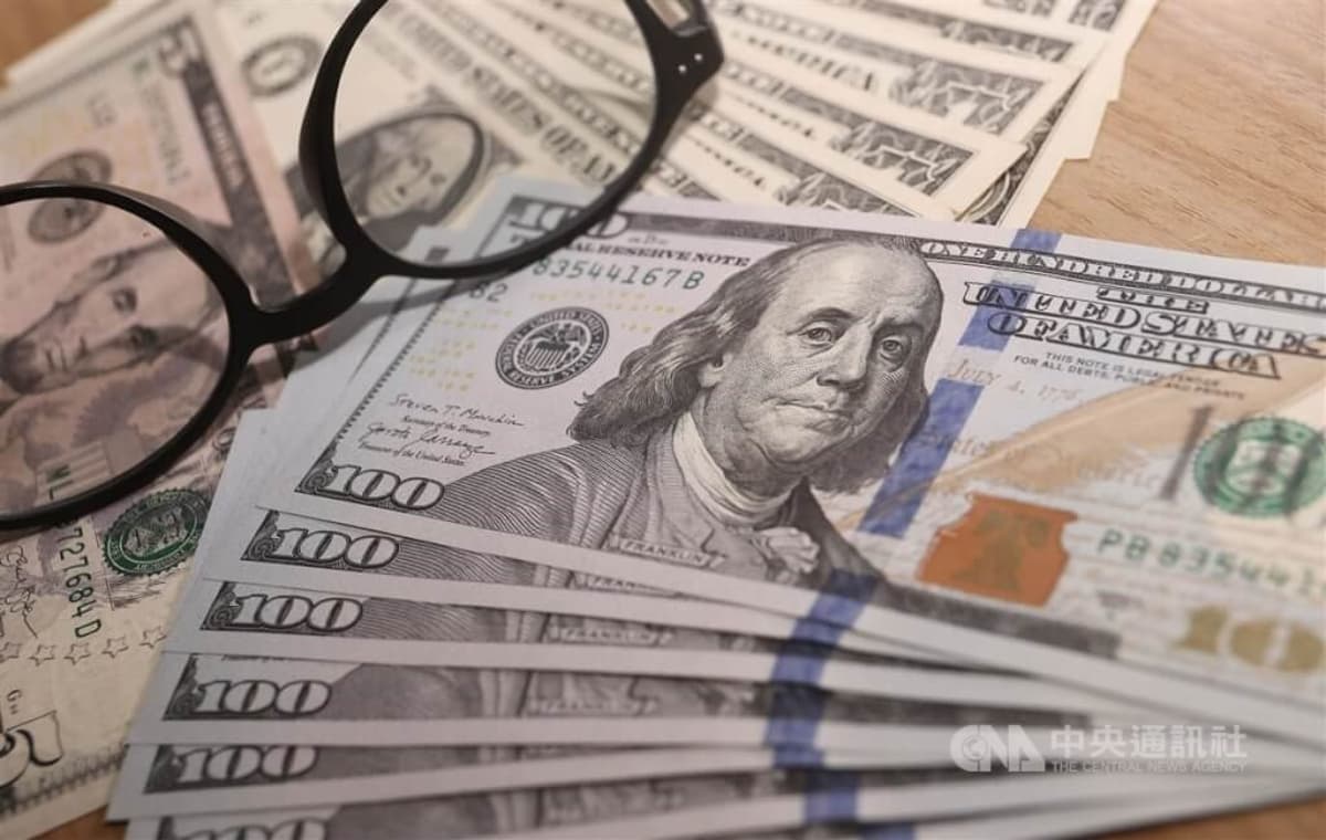 U.S. dollar down in Taipei trading - Focus Taiwan
